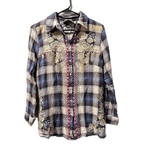 Paparazzi flannel floral button up embroidered blue medium